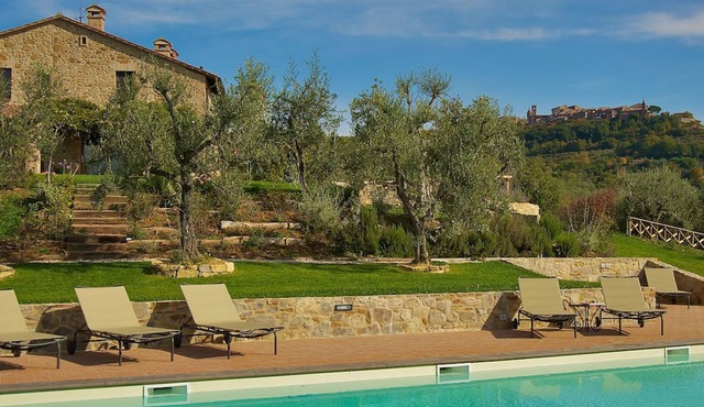 Terra San Raffaele 10+3, Emma Villas