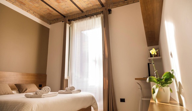 Testaccio Boutique Apartment, a design 2-bedroom 2-bathroom flat for 4 people