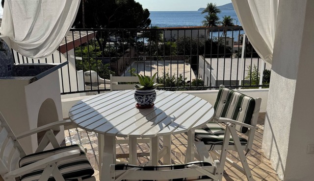 The Arcade on the sea. Charming view at 3 minutes walk from the beach
