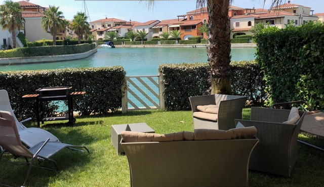 THE HOUSE IN THE SEA - IN THE EXCLUSIVE MARINAGRI RESIDENTIAL CENTER - POLICORO