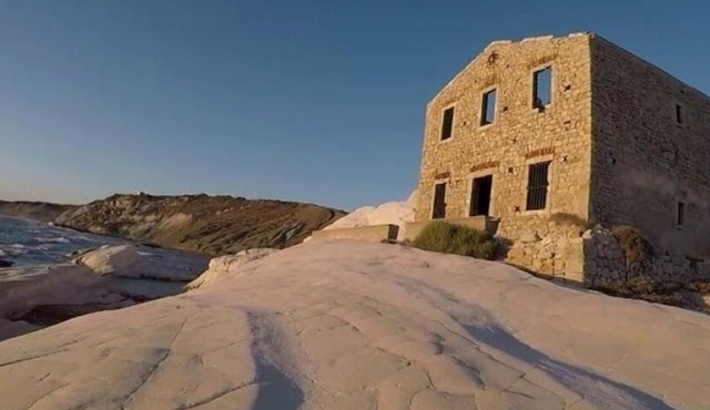 The Staircase Rooms (Double Room with Sea View)