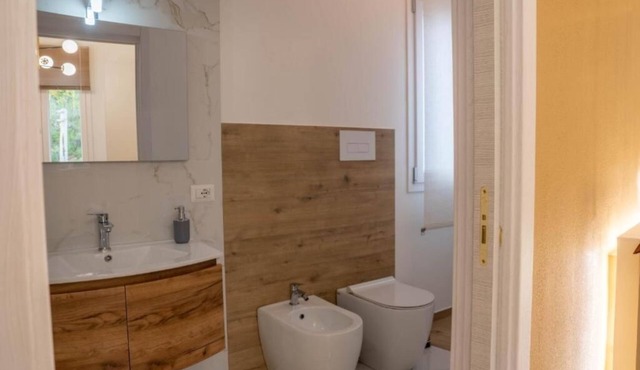 The Staircase Rooms (Deluxe Room)