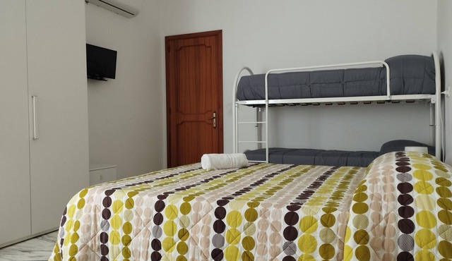 Thomas'home, Room A Cir: TRS-IT-SIC-17432