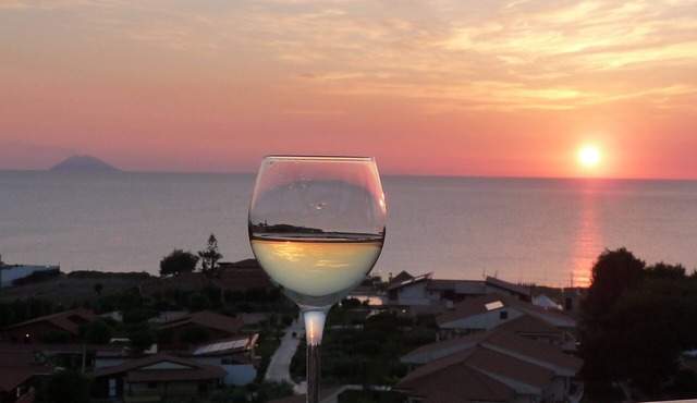 Townhouse with stunning view, only 5 minutes walk to the beach