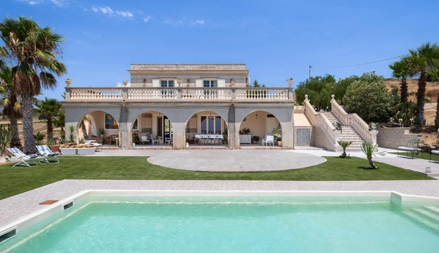 Traditional Villa Located in the Plains of Menfi