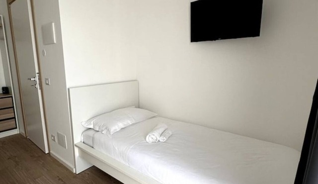 Triple room with private bathroom