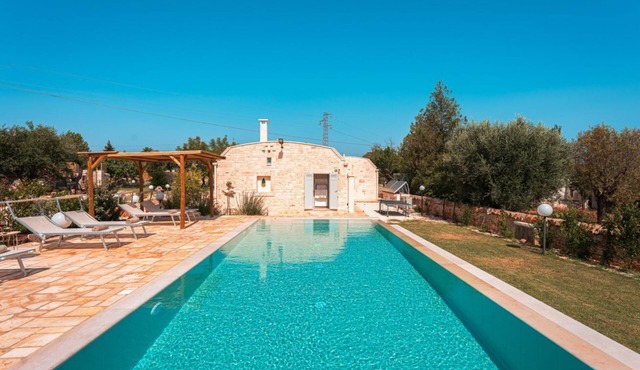 Trullo dei Quattro Venti – Authentic Trullo with Private Pool in Locorotondo - Itria Valley