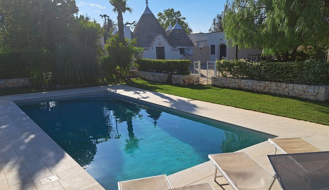 Trullo near Ostuni quiet with fenced heated pool with Starlink wifi