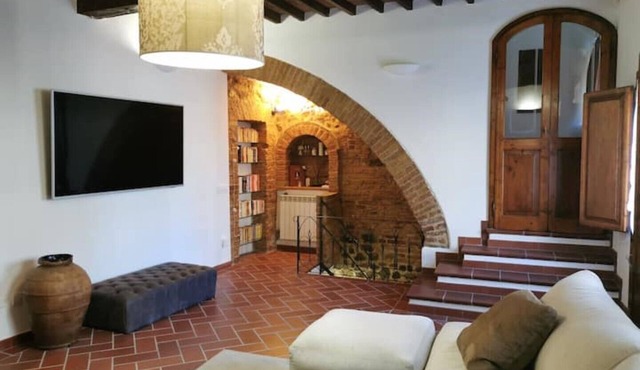 Tuscany, Elegant apartment in an ancient village