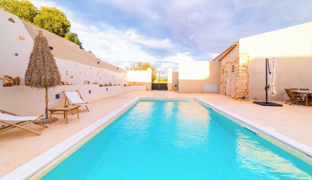 Two units, luxury, pool, seascape, vegetable garden