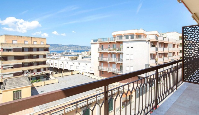 Vacation apartment in Villa San Giovanni, just 10 km from Messina and 15 km from Reggio Calabria.