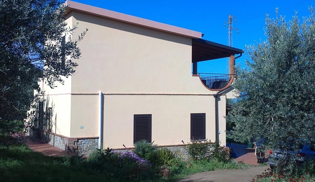 Vacation Home 'Bilocale Con Terrazzo Vista Mare' with Terraces & Wi-Fi