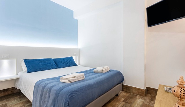 Vacation Home "Casavacanzefranca - 15" with Balcony & Wi-Fi