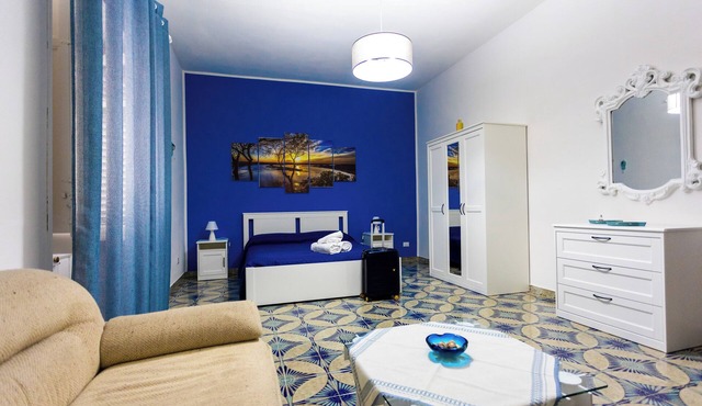 Vacation home in Sferracavallo a few steps from the sea Ideal for families