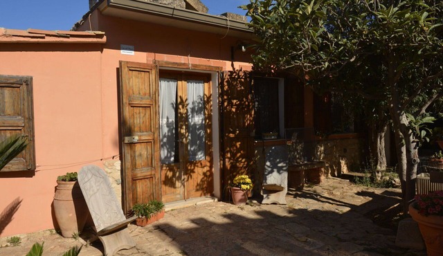 Vacation Home in Santa Croce Camerina with 2 bedrooms sleeps 6
