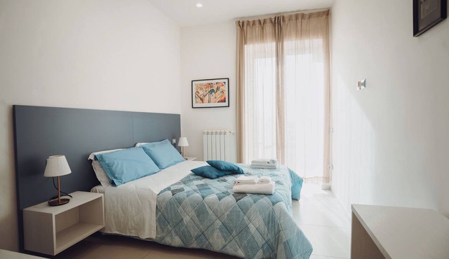 Victoria Apartments: Capri | 5 mins from Pompeii Ruins