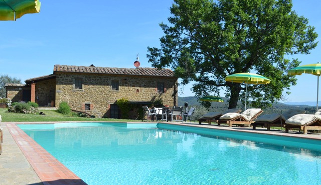 Villa wi-fi pool for up to 8 people Arezzo pets accepted