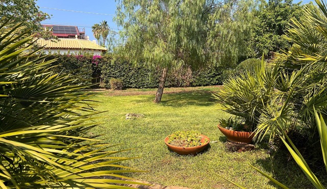 Villa 30 meters from the sea, located in the Plemmirio Nature Reserve.