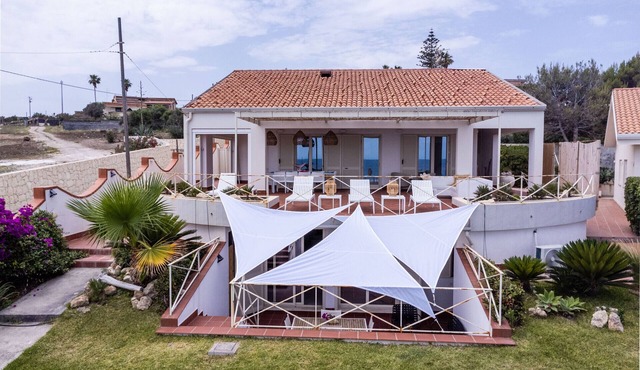Villa Acqua Saracena by Wonderful Italy