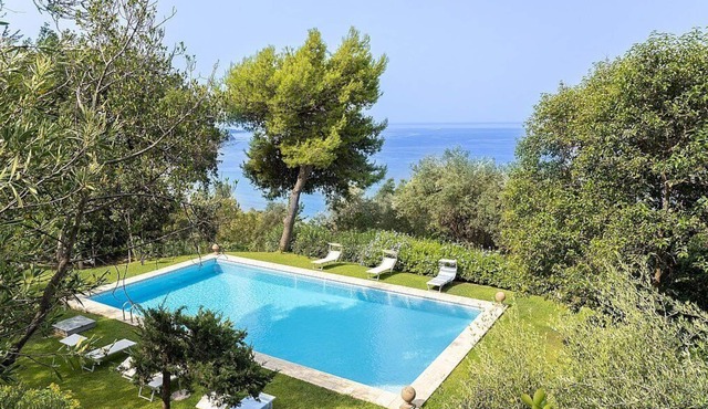 Villa Acquazzurra: A spacious two-story villa in a quiet position, located on a hillside above the sea, with Free WI-FI.