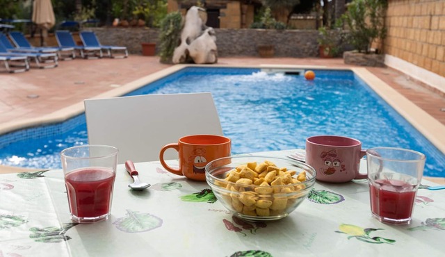 Villa Alelida with Sea View with Jacuzzi & Garden