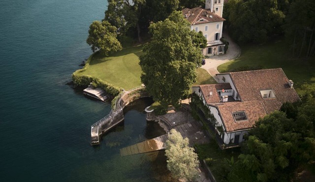 Villa Anna - Luxury Lakefront Villa by Venicescape
