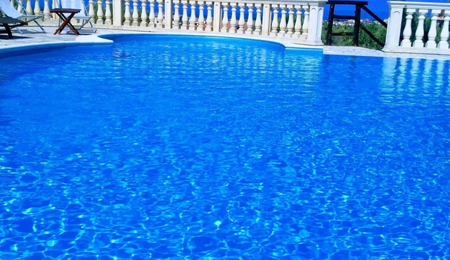 VILLA AZZURRA..VACATION WITH 5 STARS..WITH PRIVATE POOL
