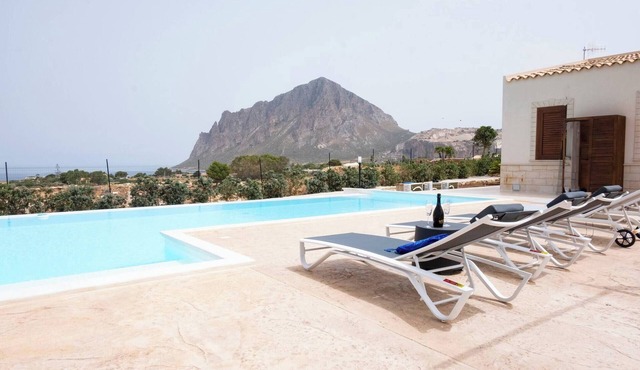 Villa Beatrice con piscina
