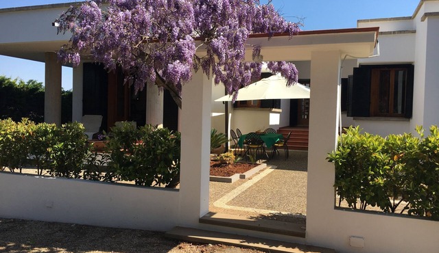 VILLA CARMEN IMMERSED IN THE GREEN 2KM FROM SANTA MARIA DI LEUCA