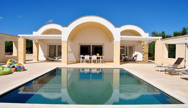 Villa Cristallina - Two Bedroom Villa, Sleeps 4