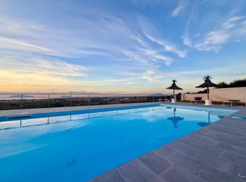 Villa Demirà - Boutique Rooms & Panoramic Pool