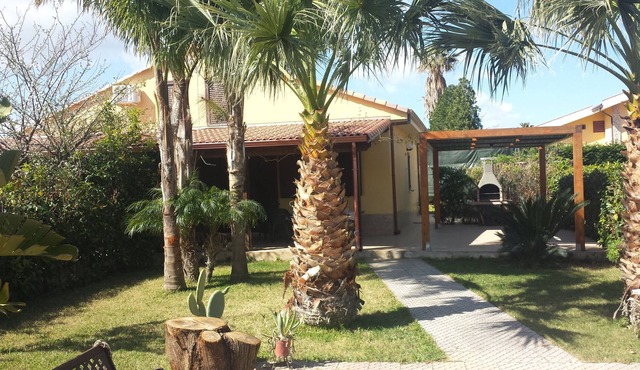 Villa direct access to the sea near Cefalù ALL INCLUSIVE