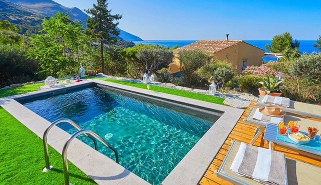Villa Donato - Two Bedroom Villa, Sleeps 6