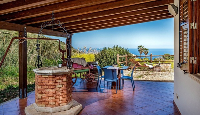 Villa Elena, a two-family villa near the Zingaro Nature Reserve.