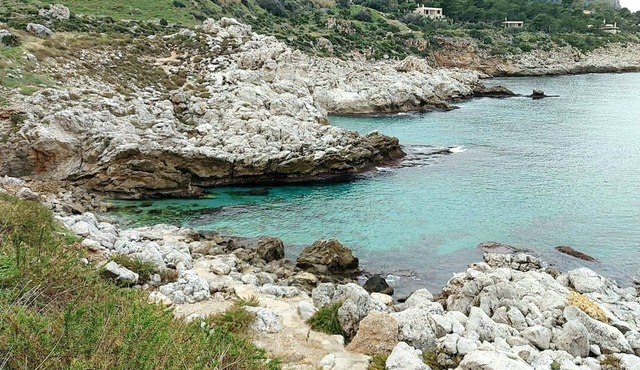 Villa Flavia Eco B&B a 50 metri dal mare con piscina e camere in stile siciliano