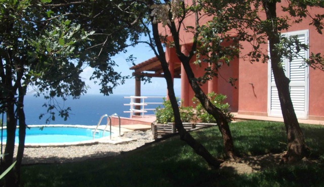 VILLA GIULIA n. 16 with PRIVATE SWIMMING POOL - 1 Km from the beach