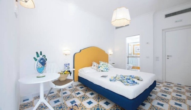Villa Guarracino Luxury with private hot tube