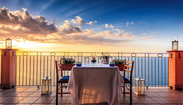 VILLA HELIOS IS WAITING FOR AN UNFORGETTABLE HOLIDAY
