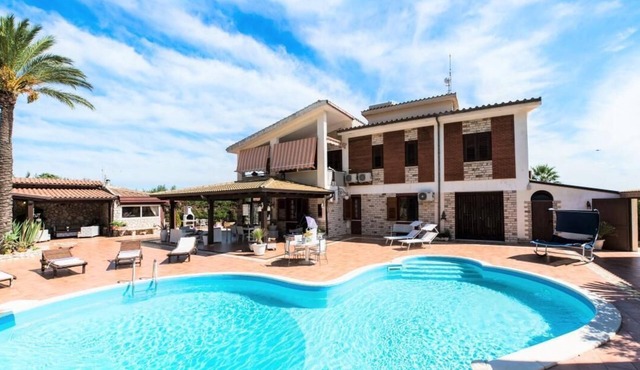 Villa Aversa - Castellammare Del.