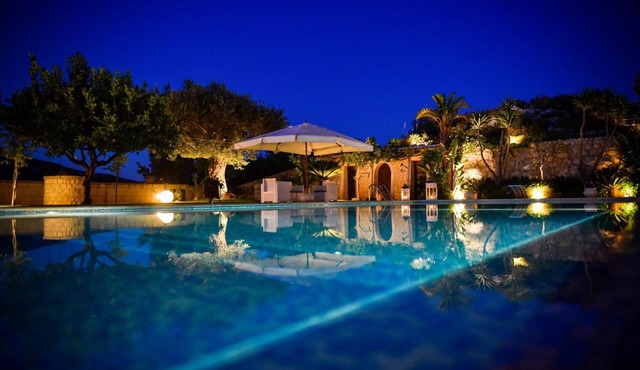 Villa Kete Deluxe Rooms
