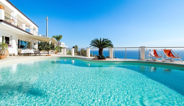 Villa Kira - Letojanni, Sicilia