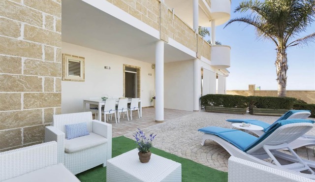 Villa La Strea by BarbarHouse