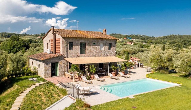 Villa Loretta with breathtaking view in Montecarlo