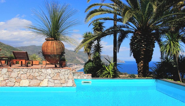 VILLA LOU TAORMINA Exclusive Use Private Villa with Panoramic Sea View Pool