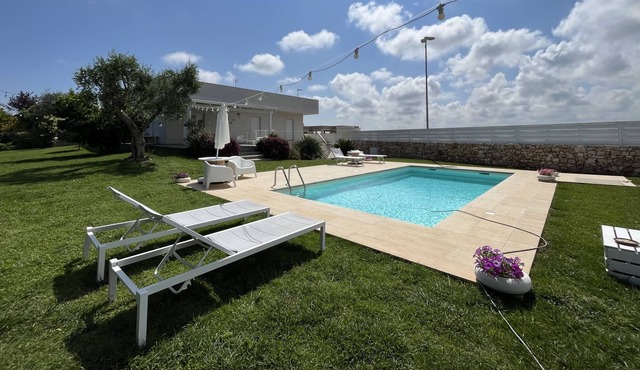 Villa Maderna is the ideal location to experience the sea and the countryside in relaxation