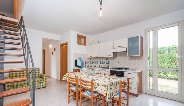 Villa Marchi con Piscina Condominiale