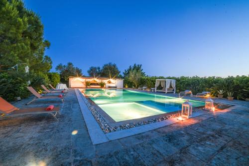 Villa Nina Luxury With Pool - Happy Rentals