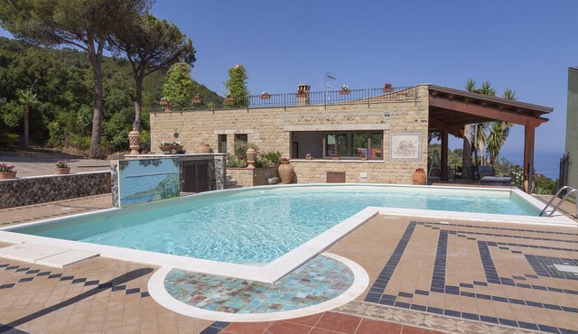Villa Orizzonte - up to 6 pax