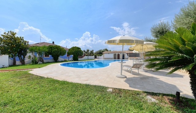 Villa Parisi with private pool