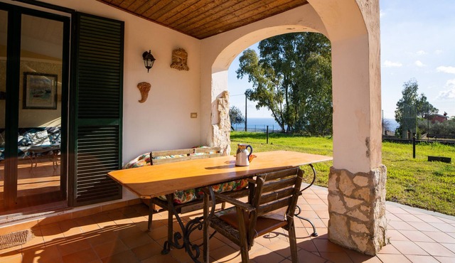 "Villa Pendici dell'etna" with Sea View, Garden, Terrace & Wi-Fi